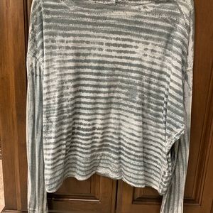 Grey print long sleeve top